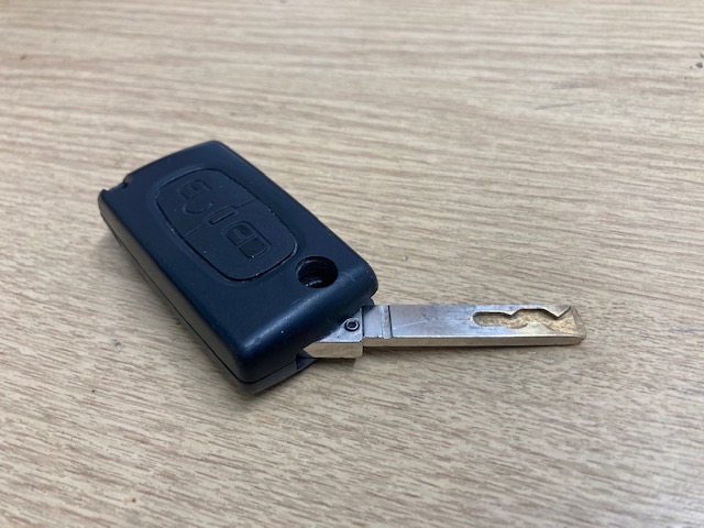 Broken Peuget key